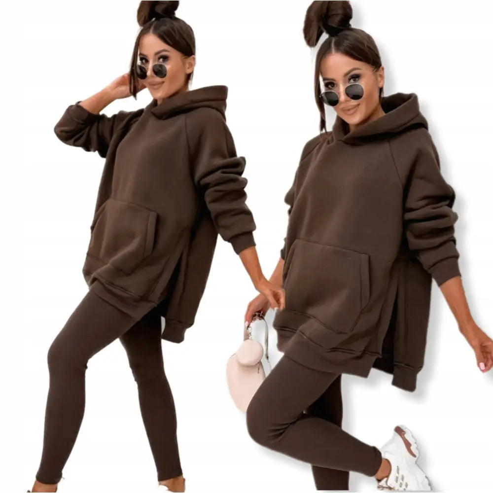 Komplett Varmt Treningssett med Lang Genser med Splitt og Leggings i Brun One-size