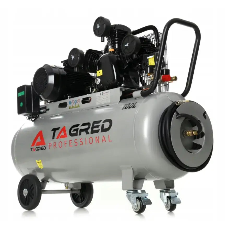 Kompressor 100L 400V, skrå vinkel som viser store hjul, bærehåndtak, slangeopprulling og synlig motor.