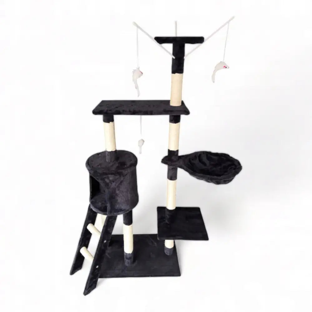 Kratrestativ for katt i sort stoff og sisal, med tårn, hus, stige, liggekurv og hengende lekemus, frontvisning.