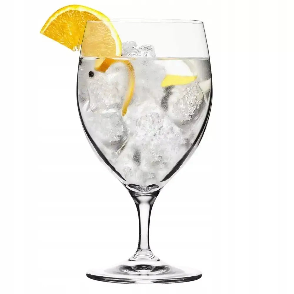 Harmony vinglass fra Krosno, fylt med is, sitron, pepperkorn og væske, appelsinskive på kanten.