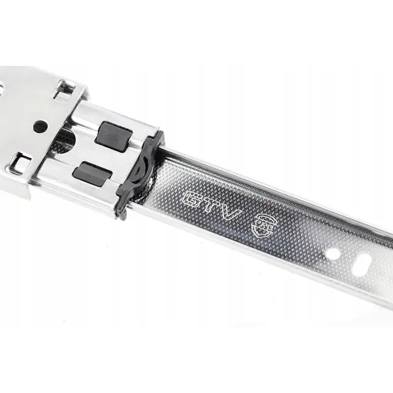 Kulelagerskinne GTV Pro 700, skråvisning med preget logo, svarte plastdetaljer og synlige monteringshull.