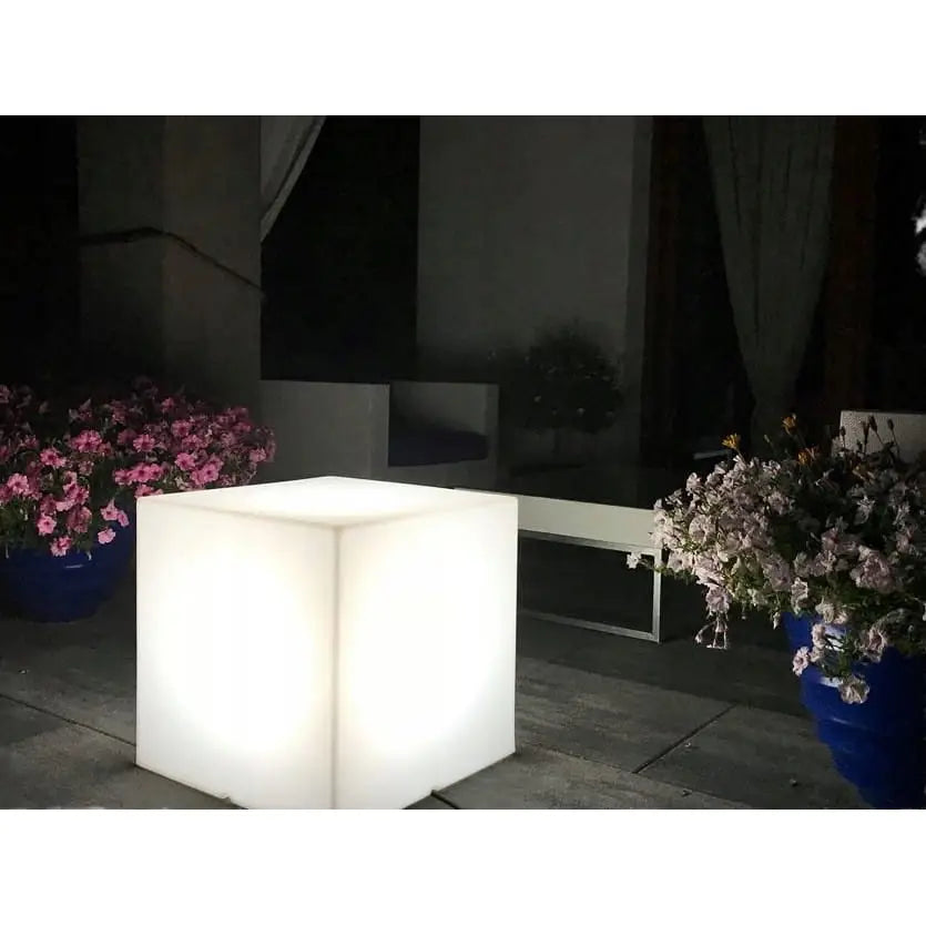 Lampe Kubik Light Kaldt Lys (svart Kabel)