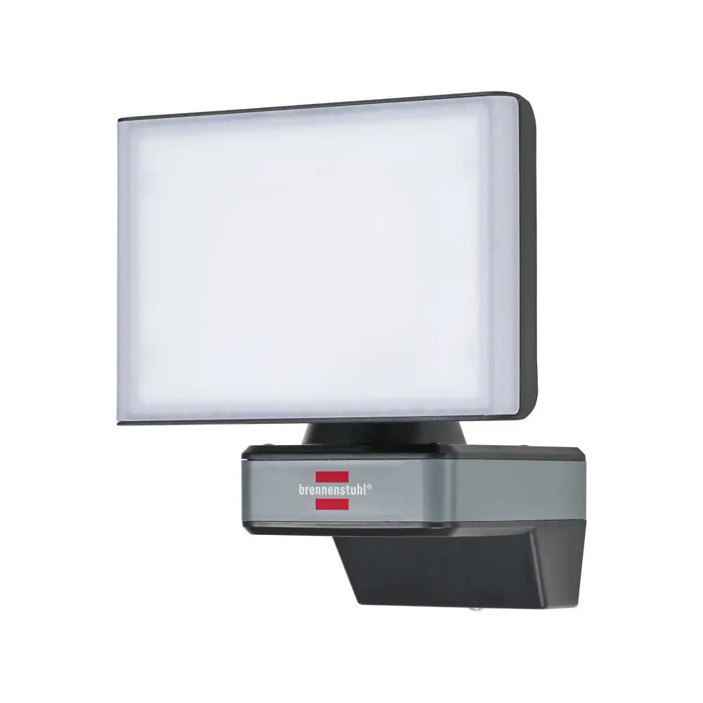 LED-lampe Connect, skrå forside med matt hvit front, svart og grå plast, synlig sensor og logo.