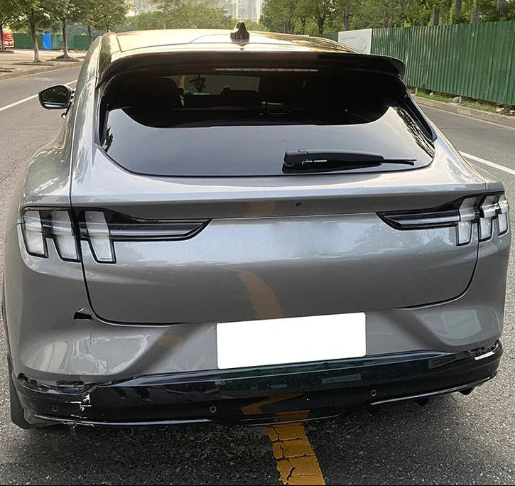 Ikon Motorsports Mustang Mach‑E takspoiler svart høyglans