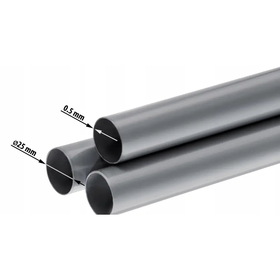 Grått rør til lekegrind, skråvisning som fremhever diameter på 25 mm og veggtykkelse på 0,5 mm.