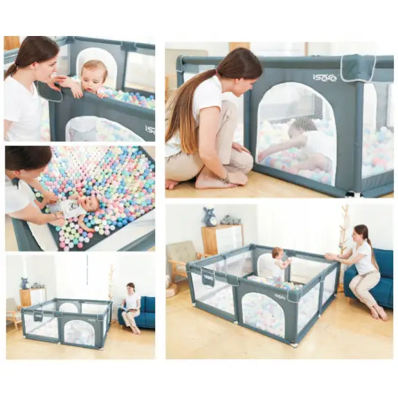 Lekegrind for barn med grå nettingvegger og fargerike baller, barn og voksne i lek innendørs.