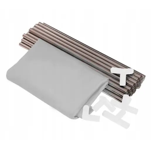 Lekegrind med ballbinge, oversiktsbilde av grått stoff, metallstenger og hvite plastkoblinger på hvit bakgrunn.