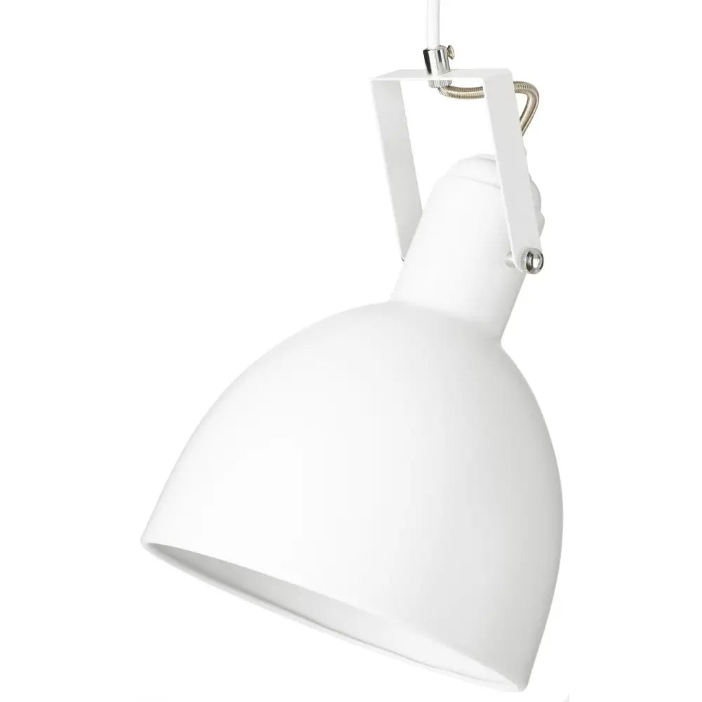 Loft hengelampe i hvitt metall, side- og undervinkel som viser oppheng og minimalistisk design.