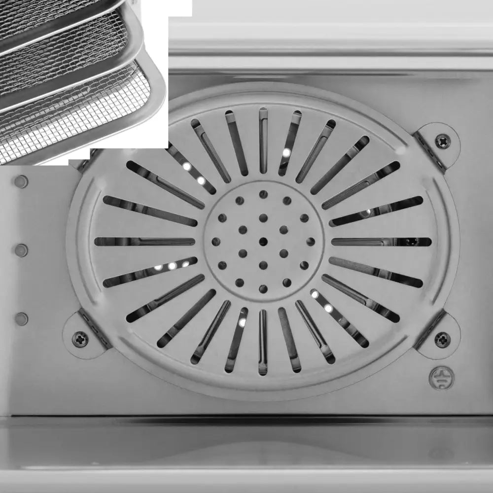 Matlufttørker, nærbilde av rund metallvifte og tre nettingbrett i stål for effektiv tørking av matvarer.