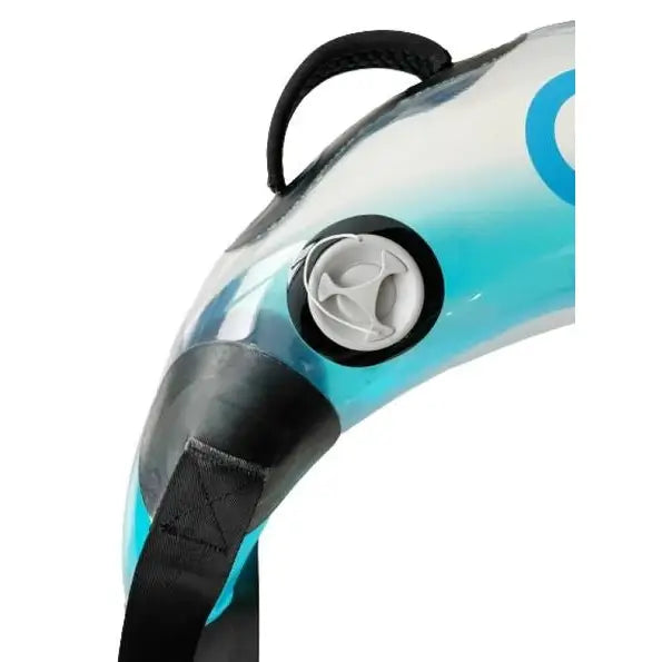 Medisinsk ball AKUAFIT BULGARIAN BAG, nærbilde som fremhever sort håndtak, ventil og festestropp.