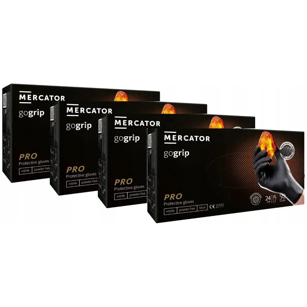 Mercator Nitrilhansker Go Grip XL, fire svarte esker med hanskemotiv og oransje detalj på forsiden.