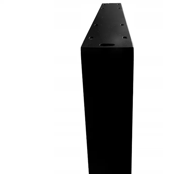 Metallben til bord Loft industriell, sort sideprofil med synlige hull og spor på oversiden mot hvit bakgrunn.