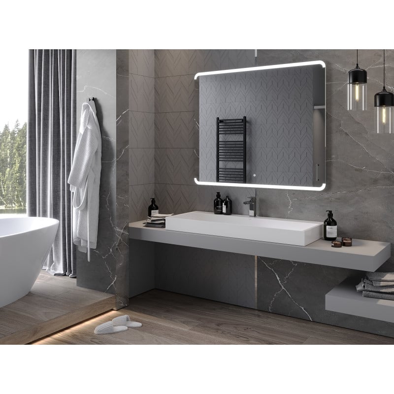 Speil til bad med lys Mexen Nida 120 x 100 cm montert over stor hvit servant i moderne baderom.