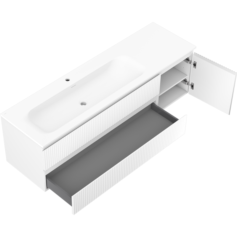 Baderomsskap med servant i hvit matt finish, ribbet front, åpen skuff og hyller, sett fra skrå vinkel.