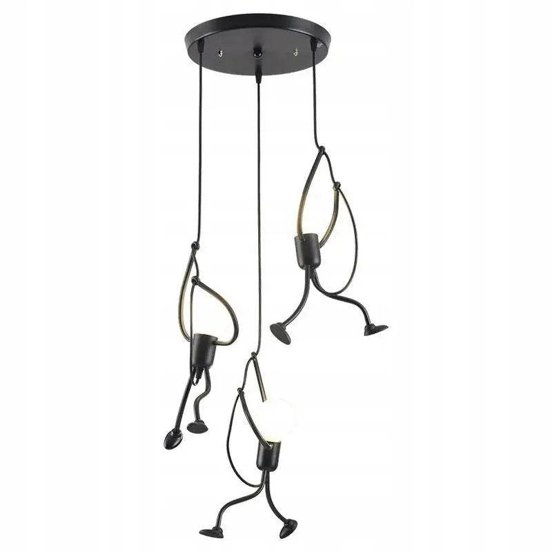Moderne loft taklampe med tre klatrende svarte figurer, hver med en lyspære, frontvisning mot hvit bakgrunn.