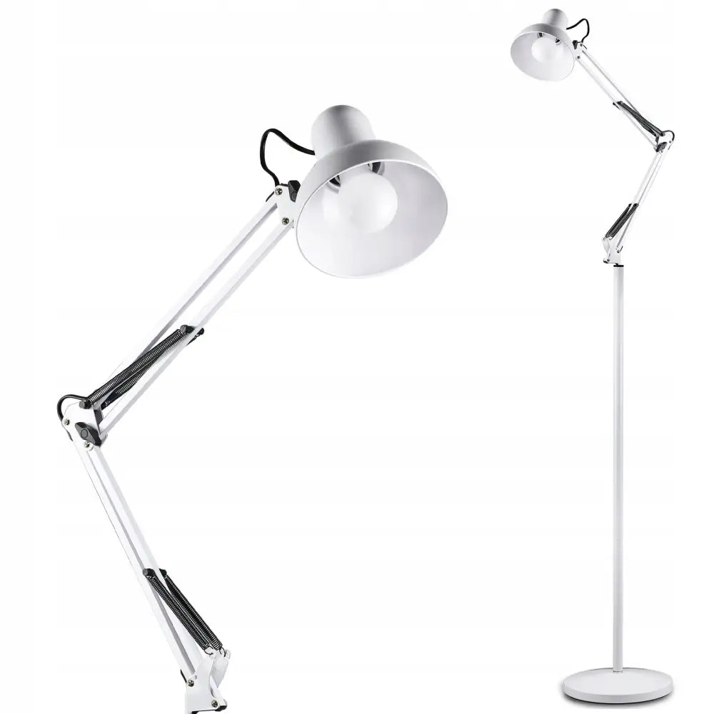 Moderne metall gulvlampe med hvit skjerm, justerbar arm og rund fot, vist fra siden i helfigur.
