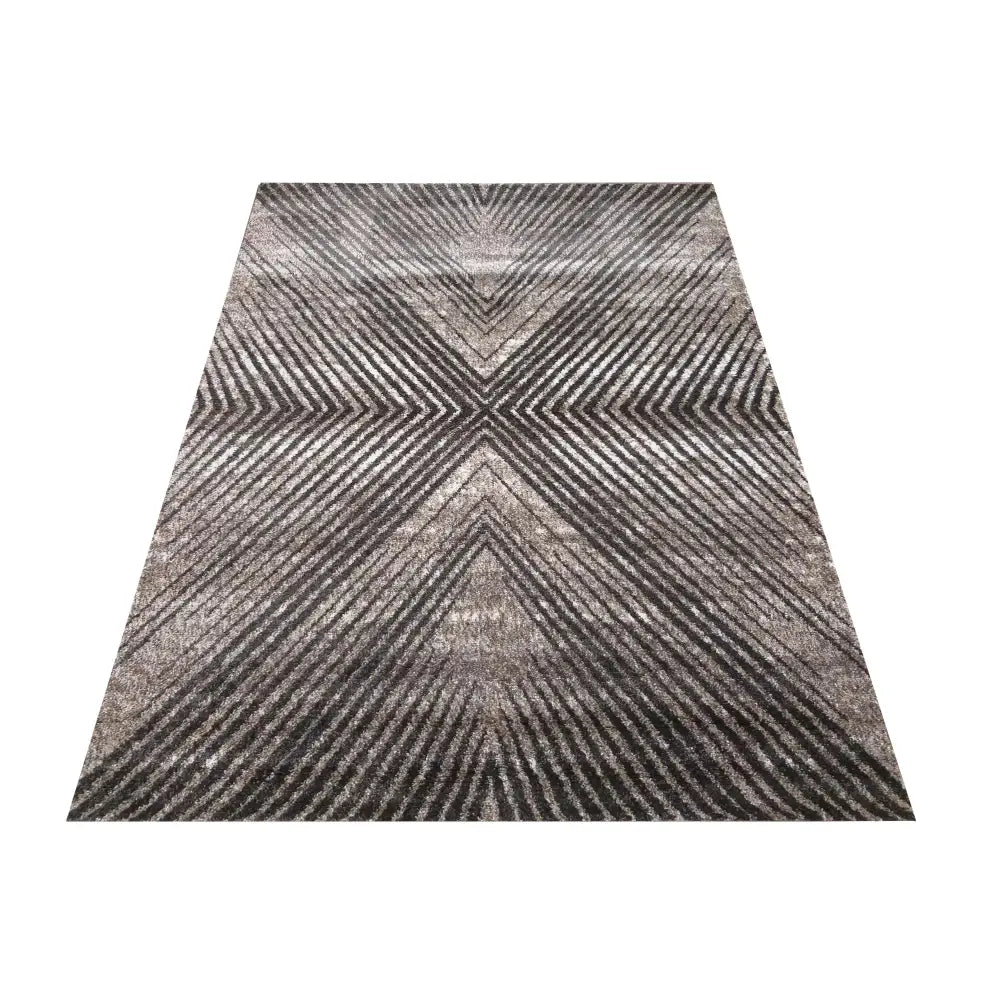 Moderne Panamero teppe i brun, 200 x 290 cm, sett ovenfra med sort og grått geometrisk kryssmønster.