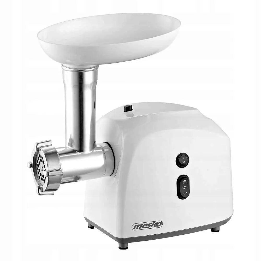 Multifunksjonell kjøtt- og kakedeigkvern i hvit plast og metall, skrå frontvisning med materingsskål og knapper.