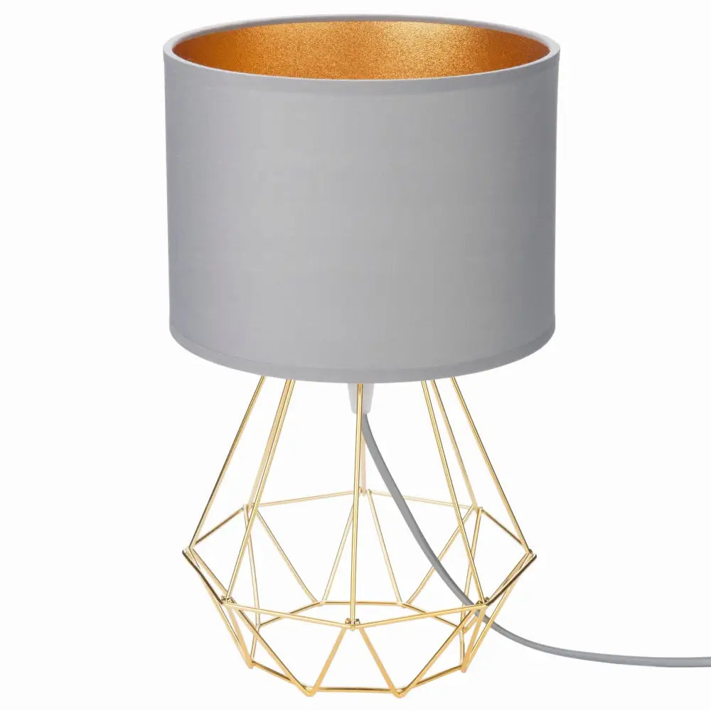 Nattlampe med grå sylinderformet skjerm, gullfarget geometrisk fot og kobberfarget innside, sett forfra.