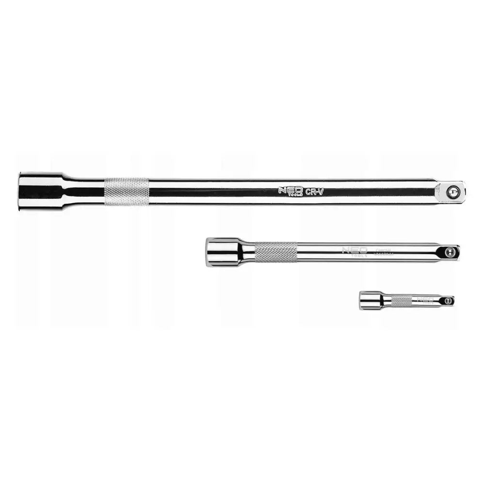 Tre forlengerstenger til nøkkelsett, sett fra siden med riflet grep og firkantfeste på hvit bakgrunn.