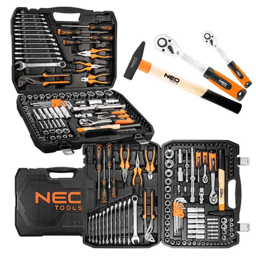 Neo verktøysett med 122 deler, åpen svart koffert som viser organisert håndverktøy med oransje detaljer.