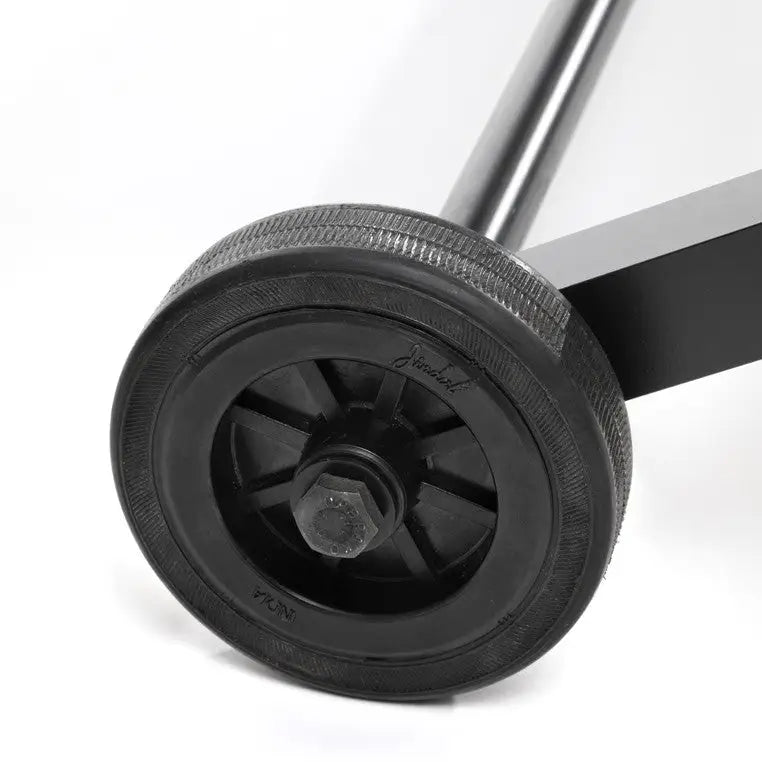 Rebounder PRO gummihjul med metallaksel, nærbilde som fremhever dekkets mønster og sekskantet bolthode.