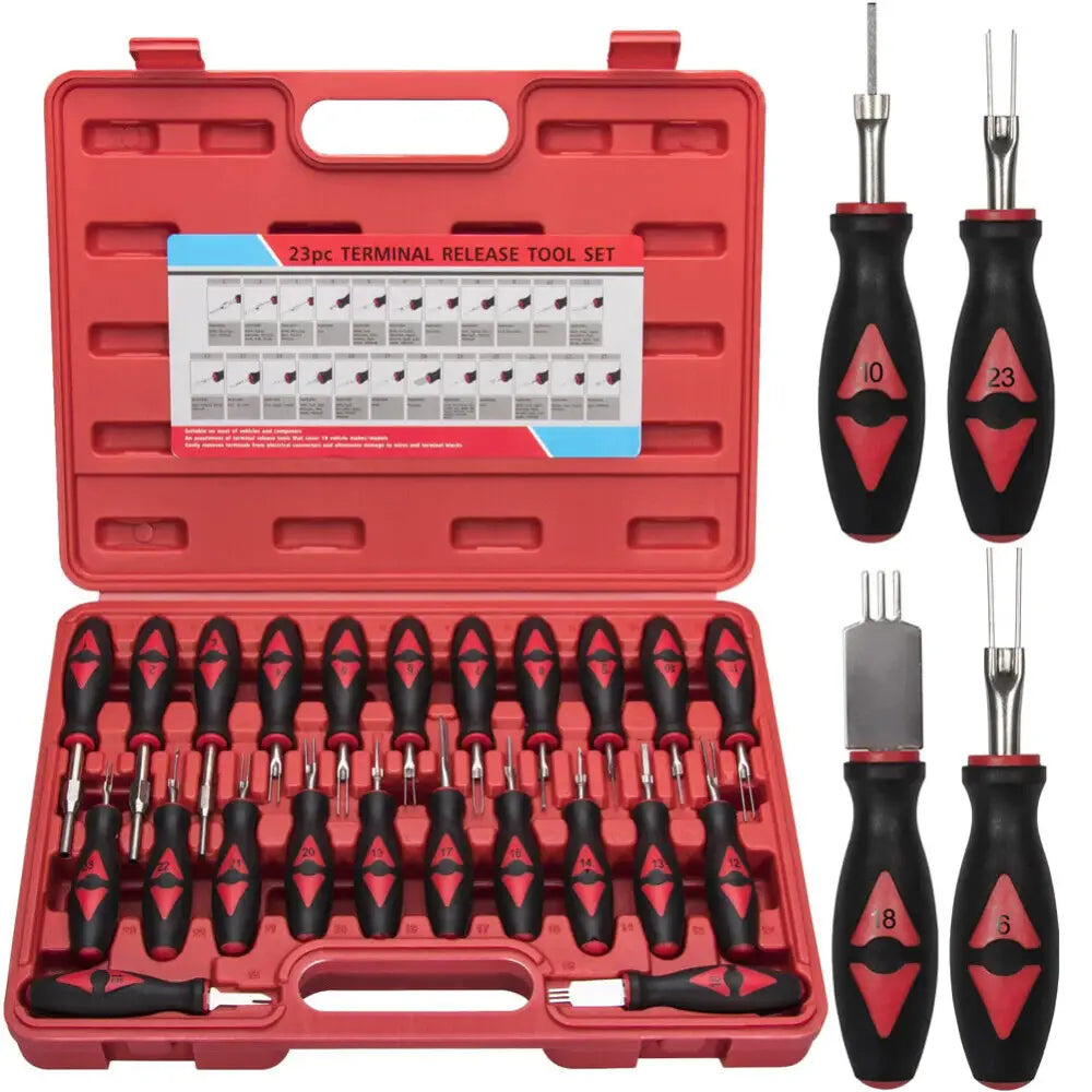 Sett med 23 terminalverktøy med svarte og røde håndtak i åpen rød koffert, fire verktøy utenfor.