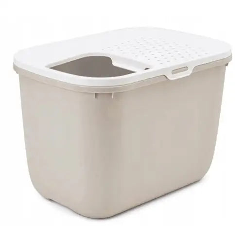 Savic Hop In Top Entry kattetoalett i beige plast med hvitt lokk, åpning øverst og hull for sandfjerning, sett fra skrå vinkel.