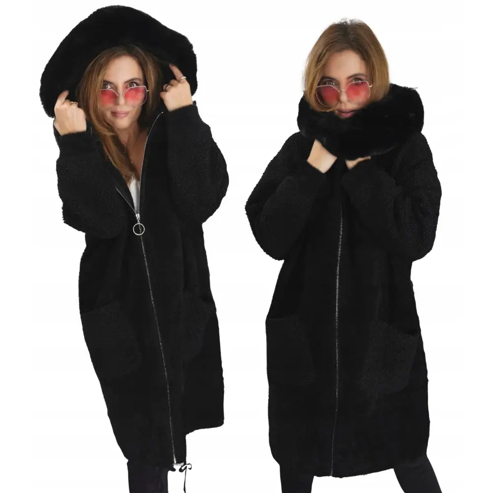 Overgangskåpe i Alpakka med Avtagbar Fårpels på Hetten Svart