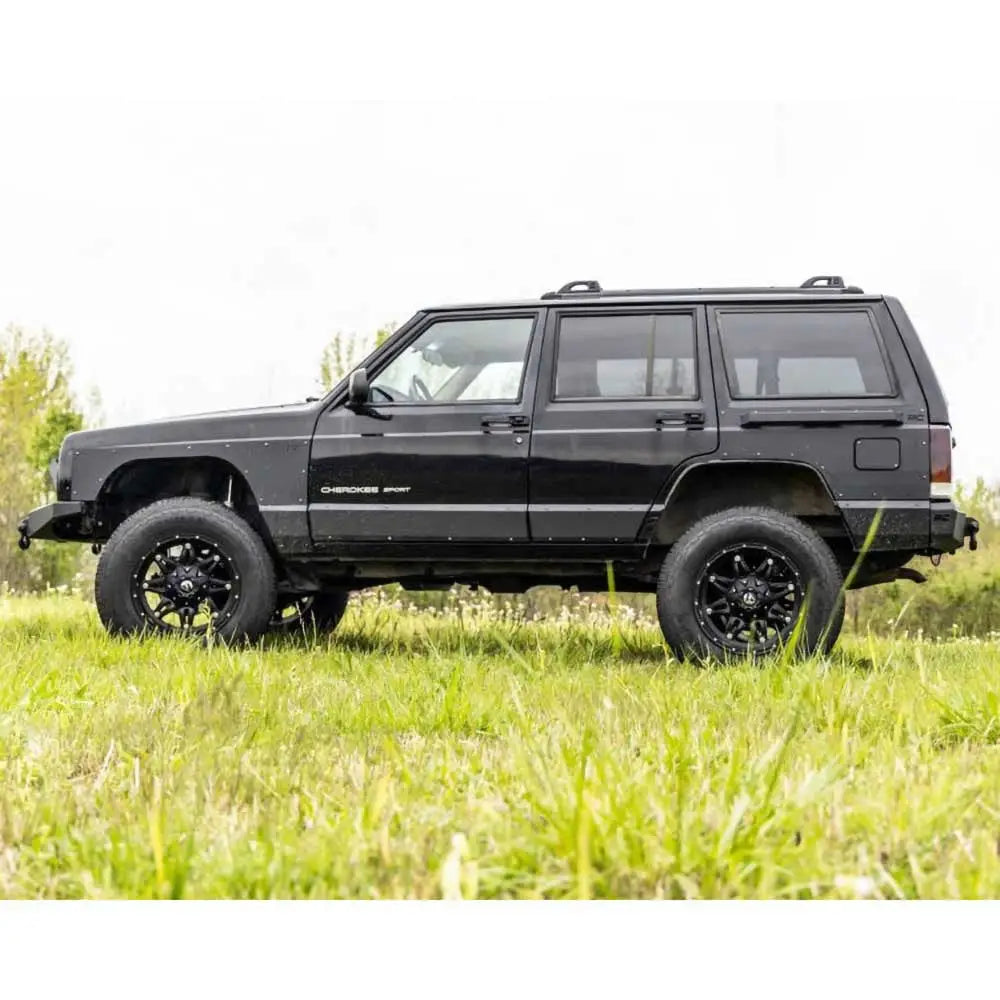 Panelbeskyttelse bak Rough Country 97-01 - Jeep Cherokee Xj 97-01