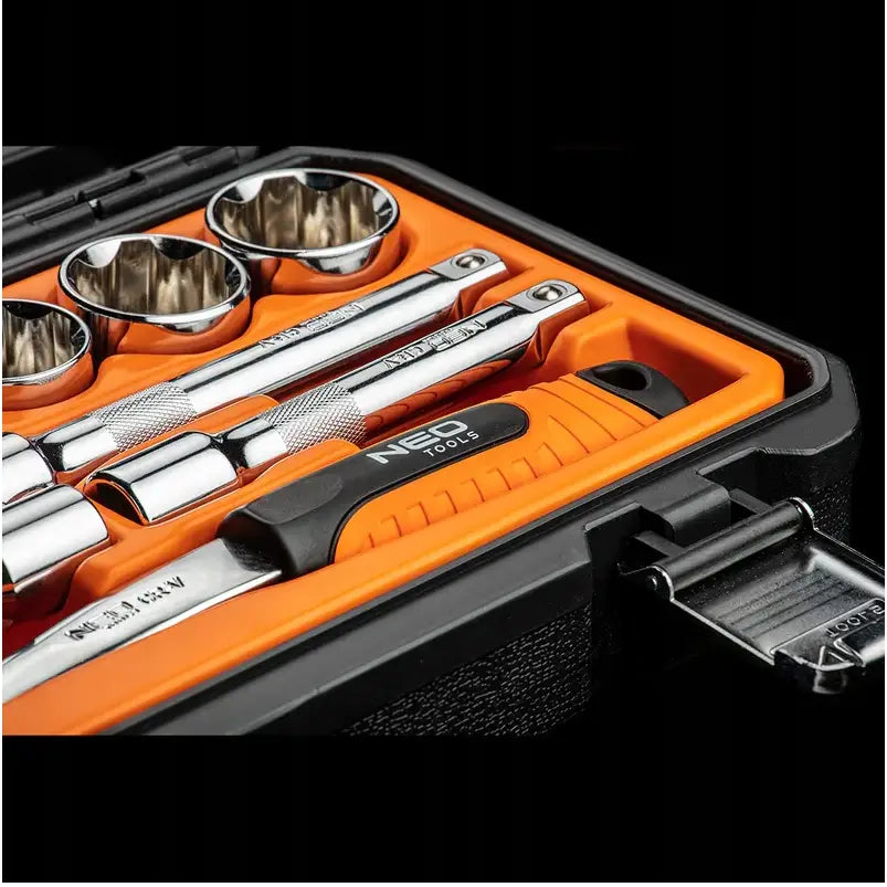 Pipenøkkelsett 1/2", 23 deler, detaljert visning av krombelagte piper og håndtak i oransje og sort koffert.