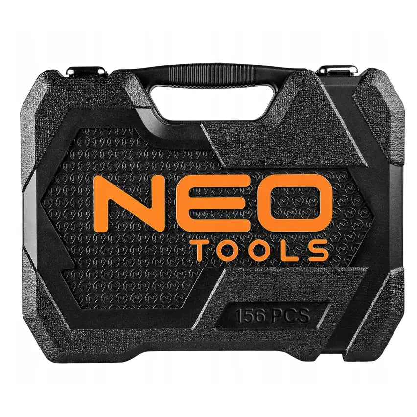 Pipenøkkelsett i sort koffert med grov overflate, oransje logo og tydelig «156 PCS» nederst til høyre.