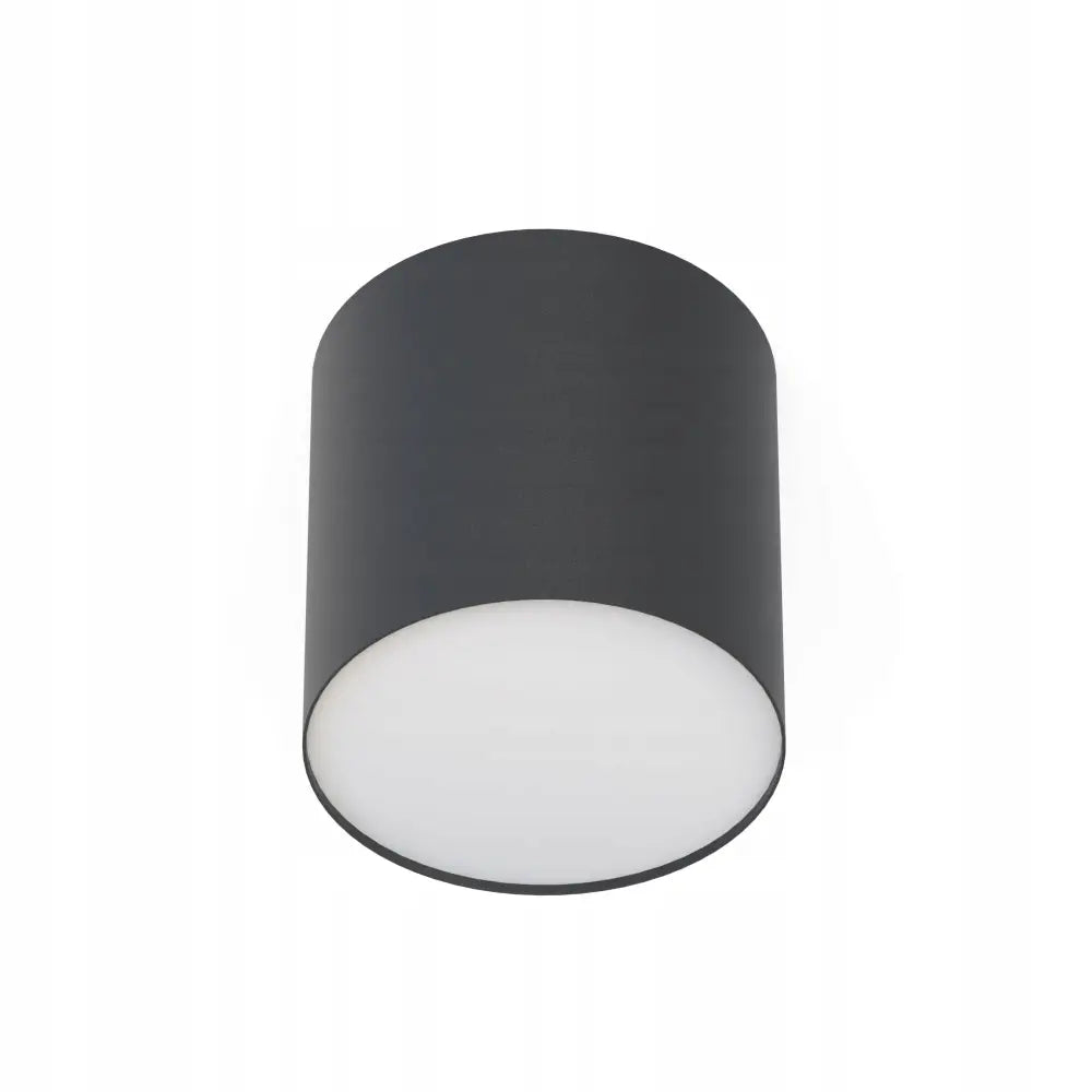 Point Plexi taklampe i matt svart metall, sylinderform, sett nedenfra med hvit opal skjerm.