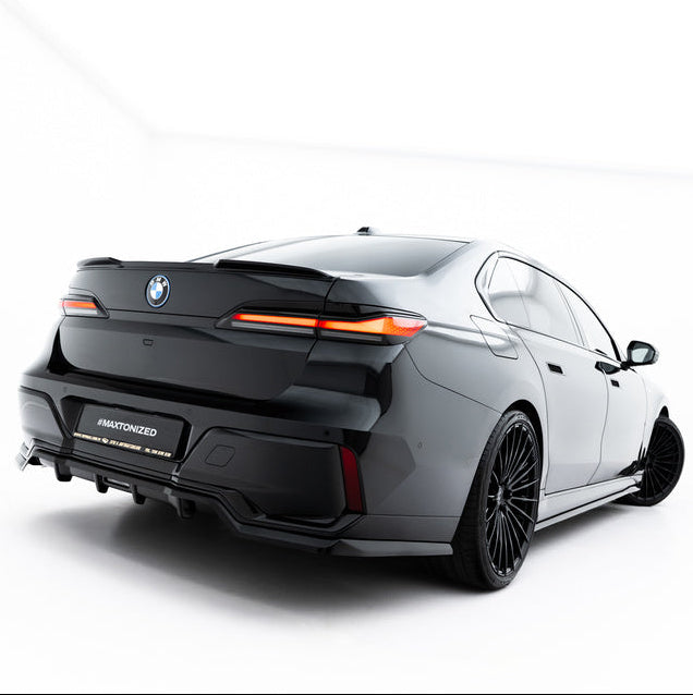 BMW 7 G70 bakdiffusor V2