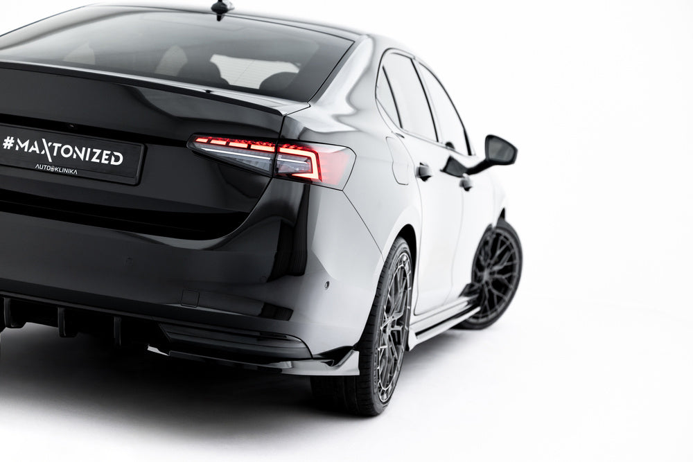 Skoda Superb Sportline Mk4 – bakre sidesplittere V.2