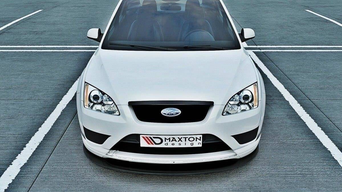 Nærbilde av add-on panserelement for Ford Focus MK2 med teksturert overflate