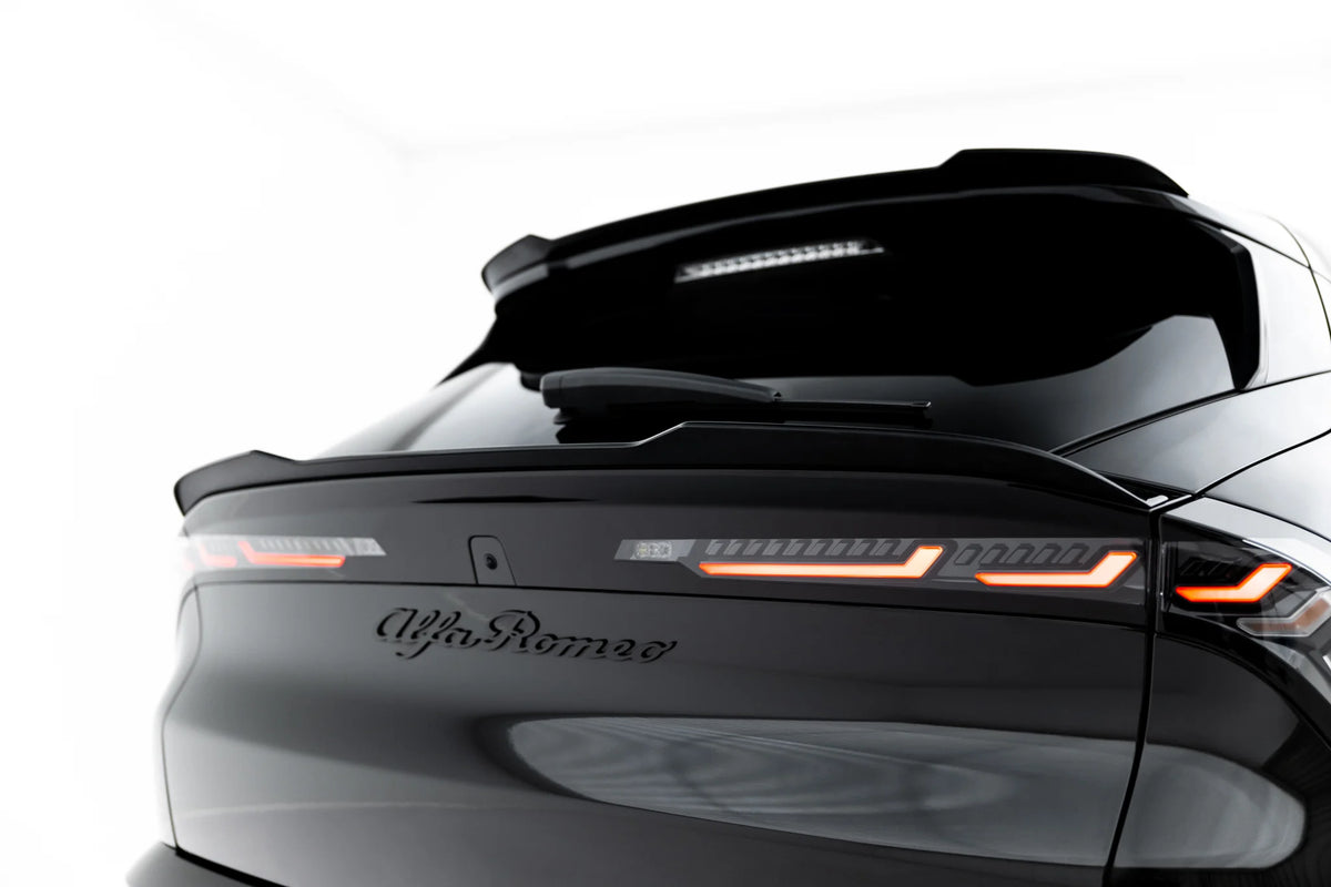 Spoiler Cap i blank sort ABS til Alfa Romeo Junior Mk1