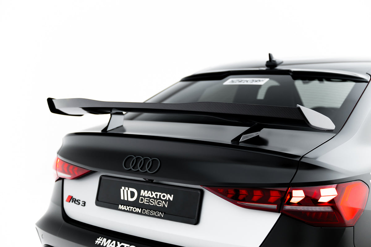 Hekkspoiler i karbonfiber til Audi A3, S3 og RS3 Sedan 8Y montert på bagasjeromslokk