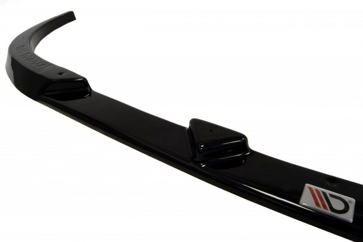 Front splitter til Peugeot 207 Preface, sort blank plast med firkantede partier og logo på høyre side.