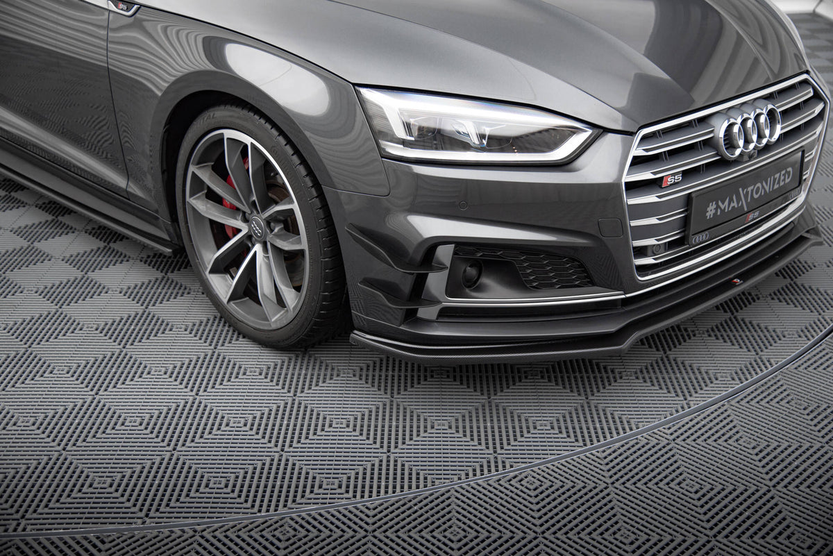 Canards til Audi S5 F5 i sort ABS-plast sett forfra