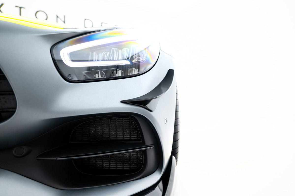 Sett med canards til Mercedes-AMG GT C C190 Facelift fra Maxton Design