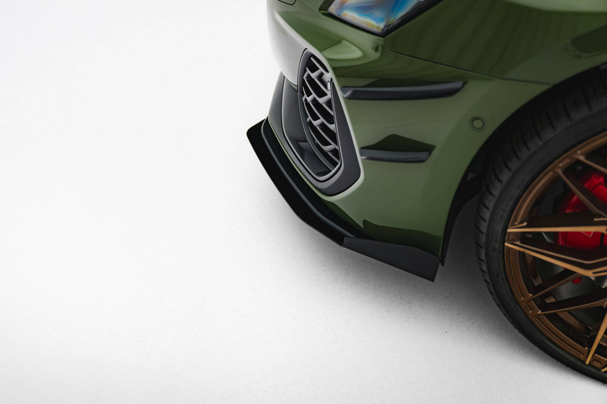 Nærbilde av vinger i svart finish for Audi A3 S-Line Sportback 8Y Facelift frontfanger