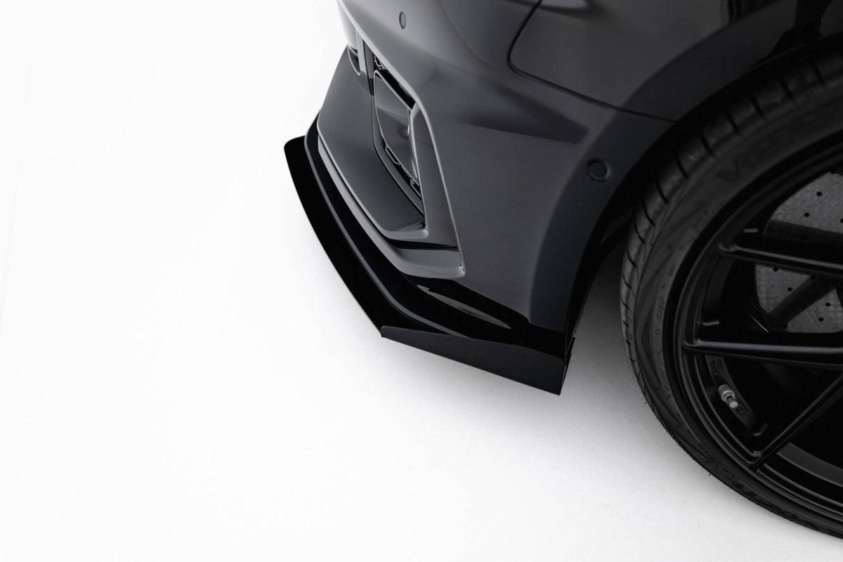 Front splitter-vinger til Audi RS5 F5 vist med monteringssett og beskyttelsesfolie