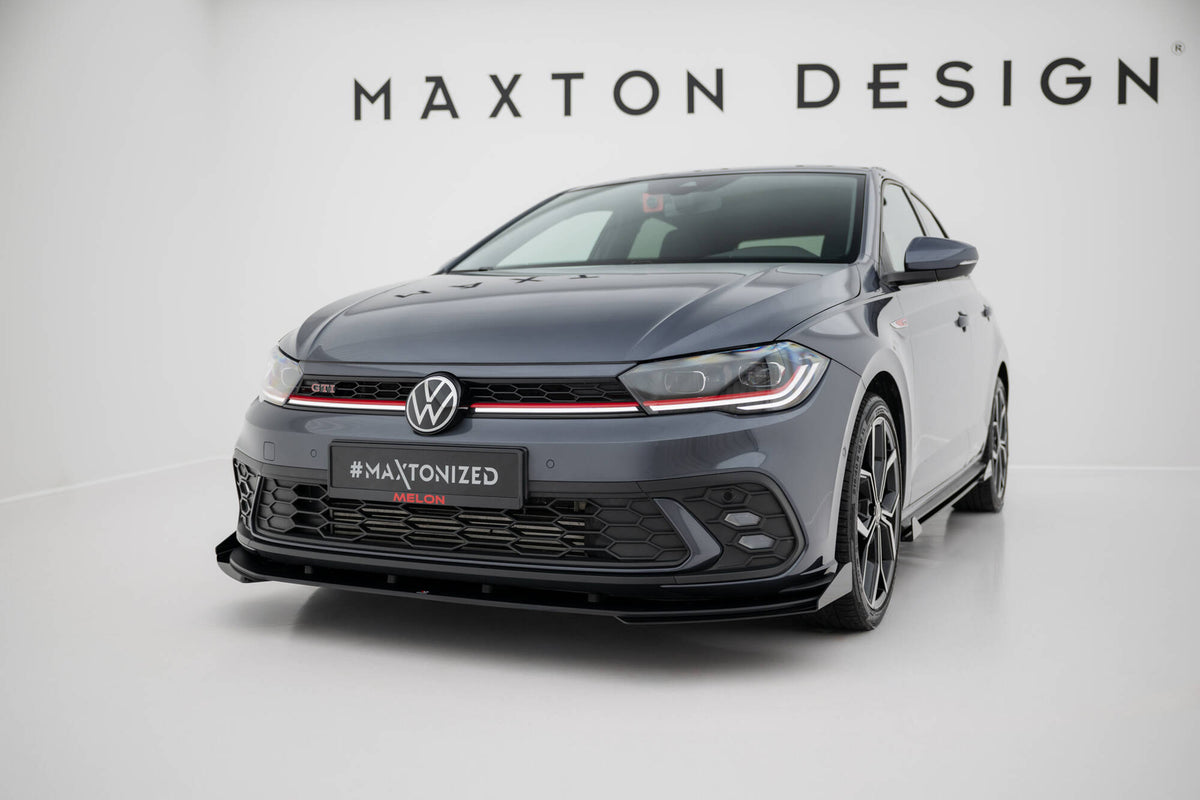 Street Pro frontflaps for VW Polo GTI Facelift vist fra skrå vinkel