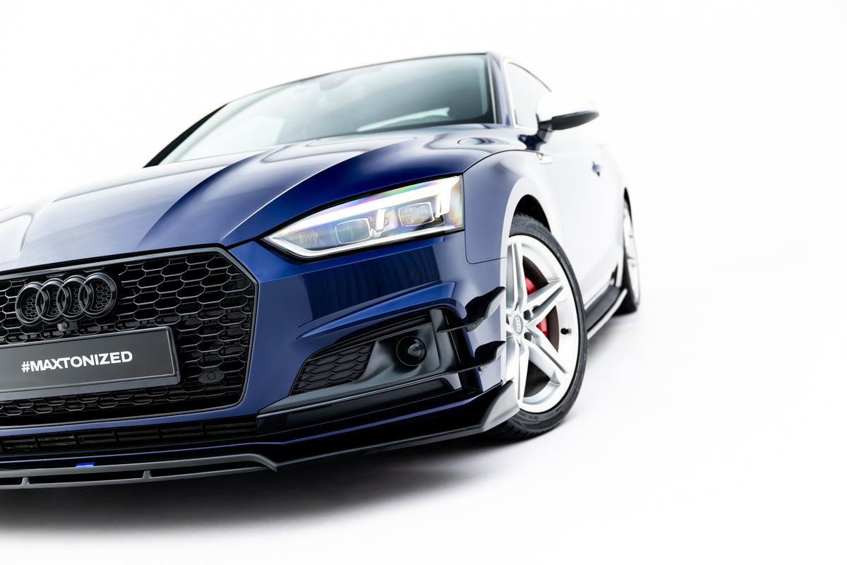 Detaljbilde av Gloss Black finish på frontsplitter til Audi S5 F5