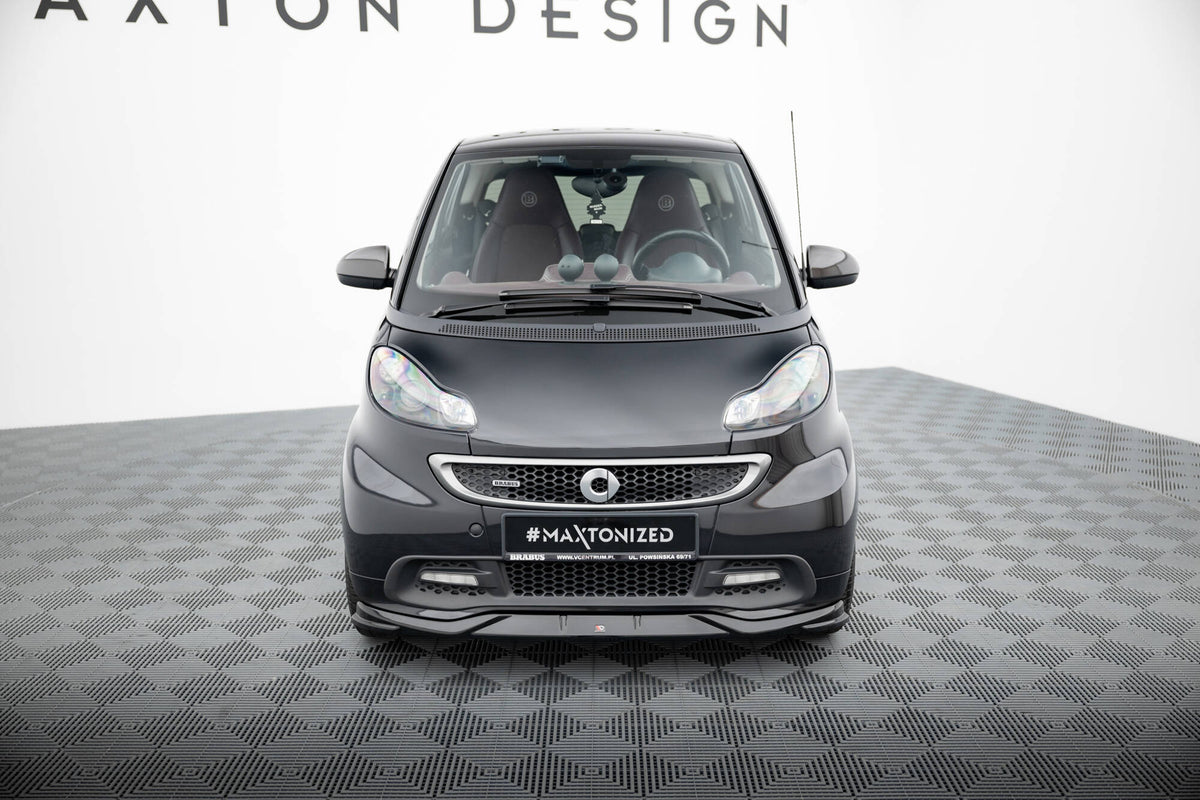 Frontleppe fra Maxton montert på Brabus Smart Fortwo C451 i skrå vinkel