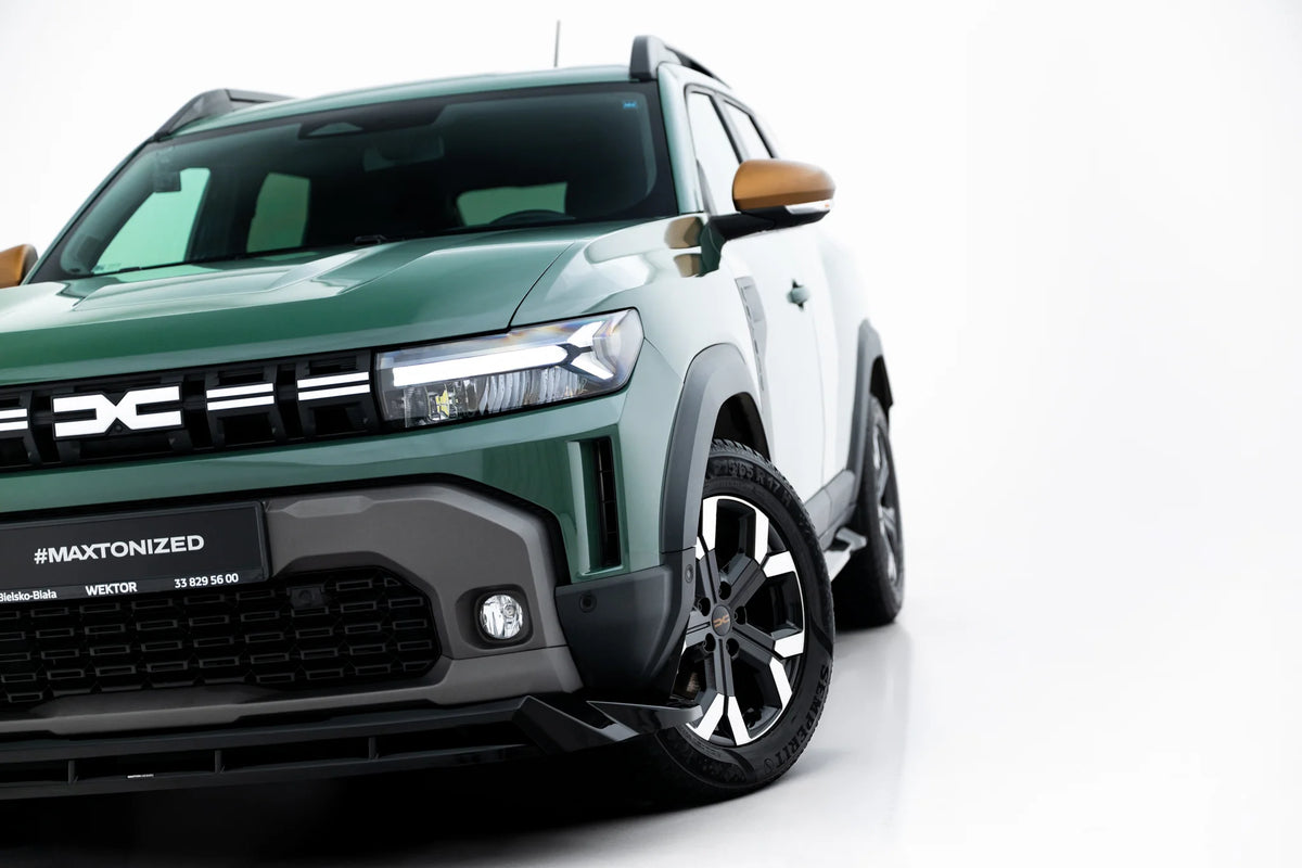 Detalj av ABS-frontsplitter på Dacia Duster Mk3 frontfanger