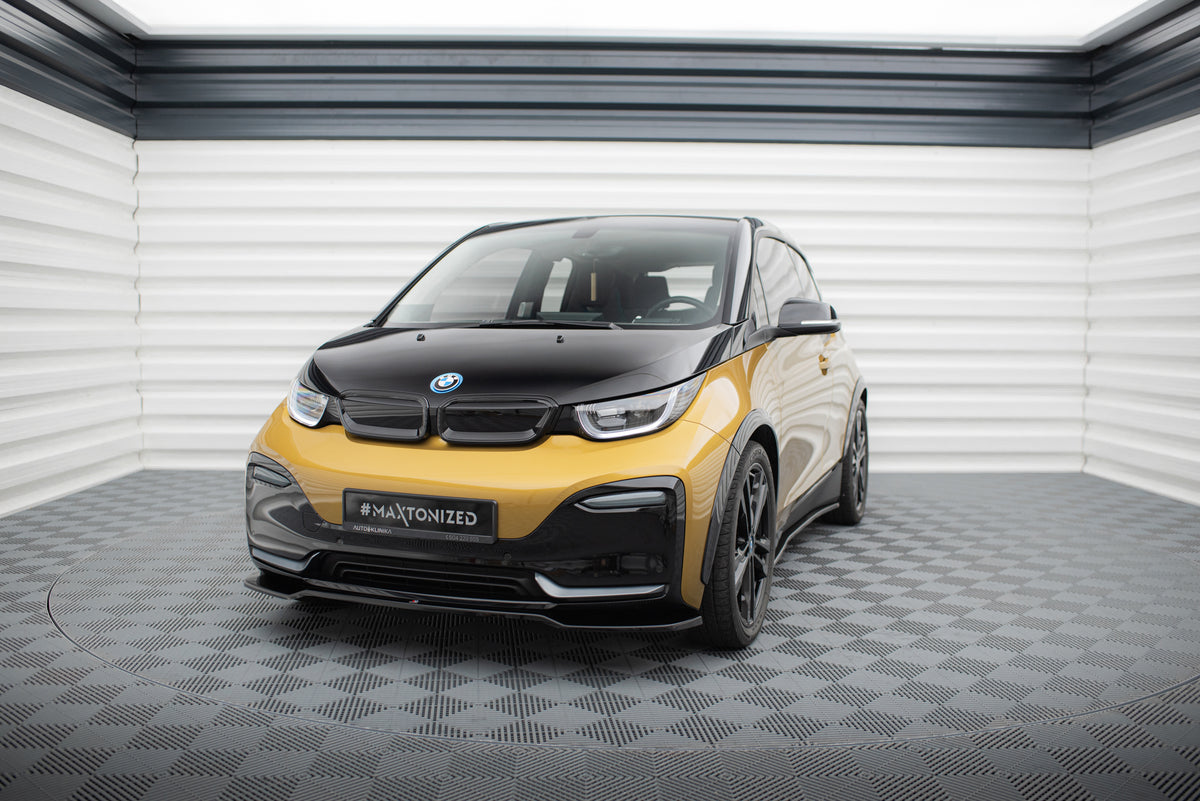 Frontsplitter i blank sort ABS til BMW i3 S Mk1 Facelift sett forfra