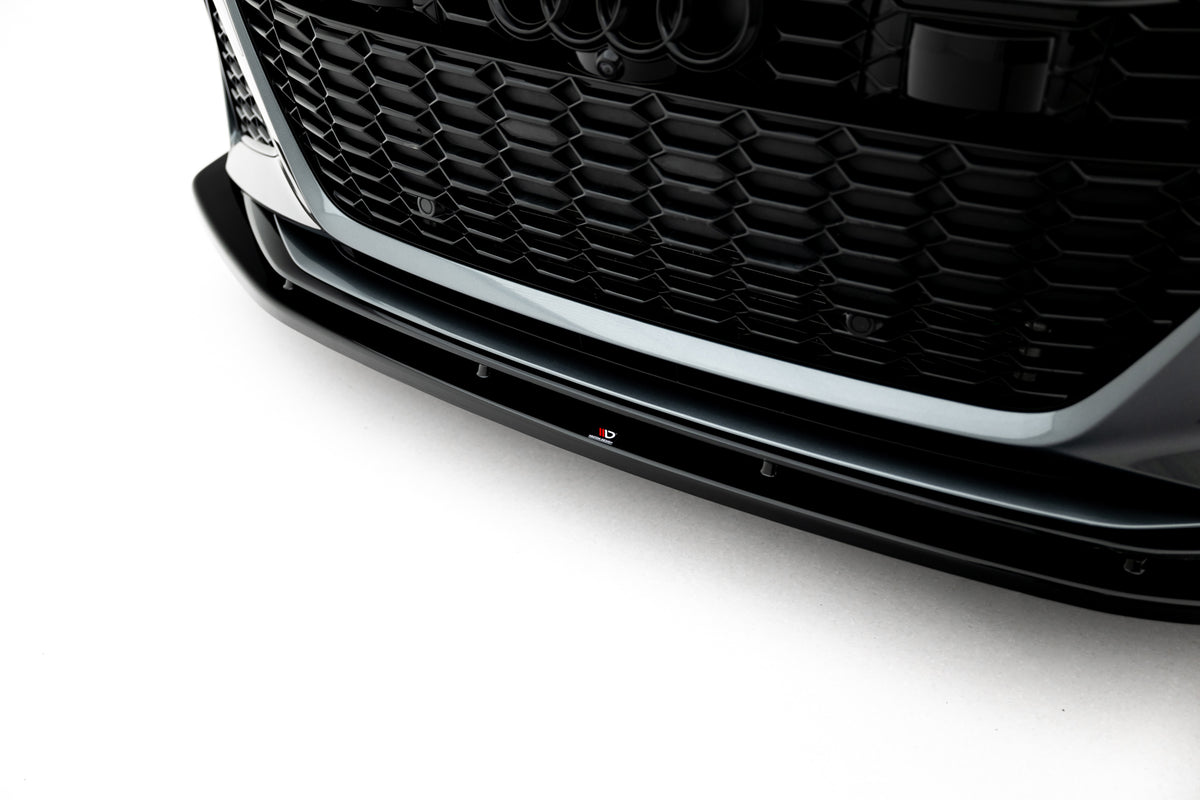 Detaljbilde av frontsplitter til Audi RS6 C8 i Gloss Black