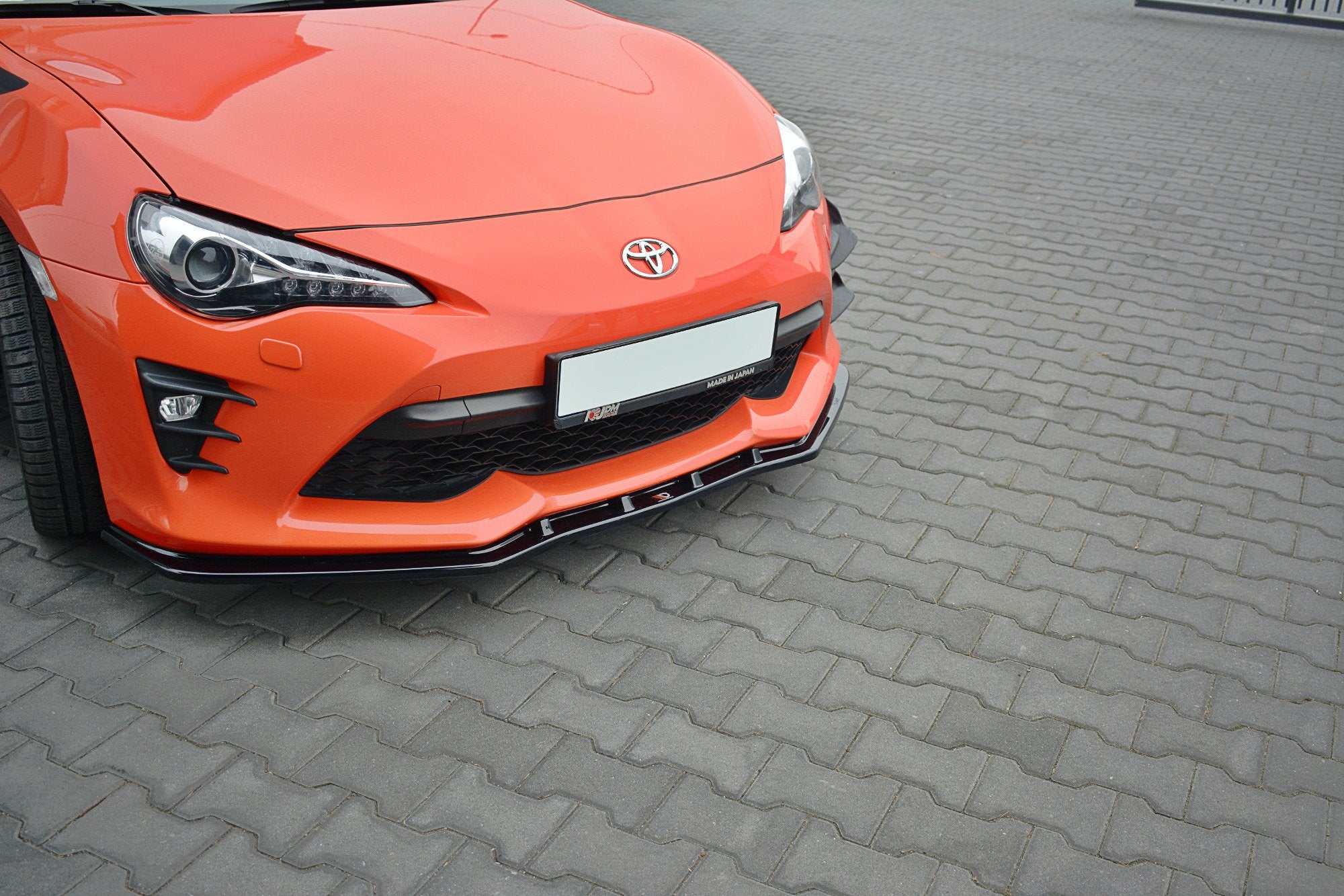 Frontspoiler til Toyota GT86 Facelift V.3 med UV-beskyttelse, vist som representativt produktbilde.